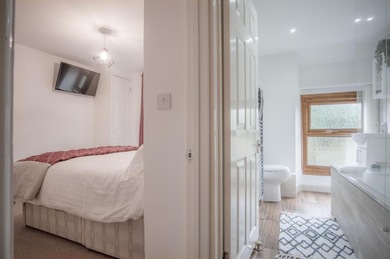 Church Terrace - 3 Bedroom Cottage - 손더스풋 외부 사진